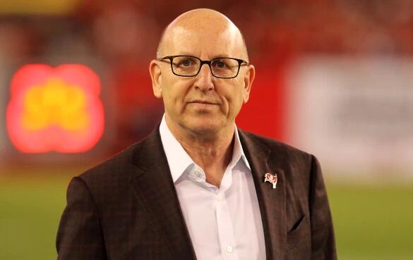  曼联球迷抗议格雷泽家族管理  