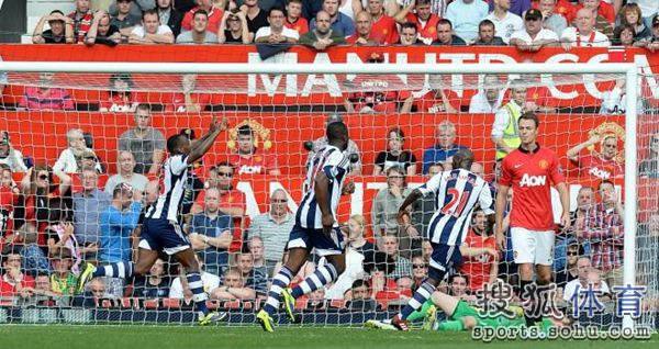  纽卡斯尔爆冷击败卫冕冠军曼城  