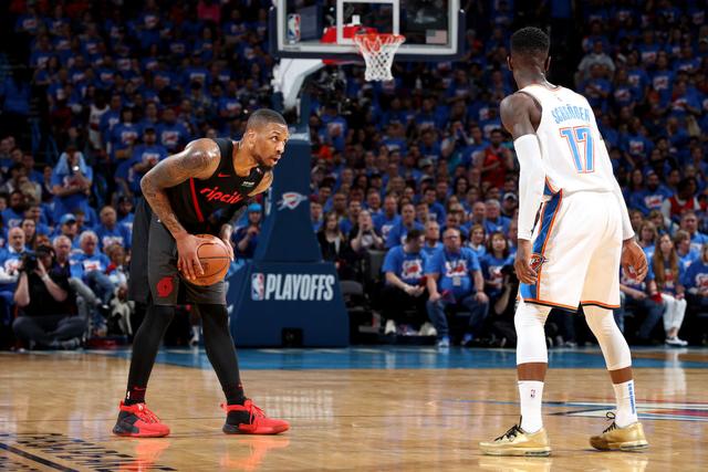  利拉德50分创赛季新高，开拓者加时不敌雷霆  