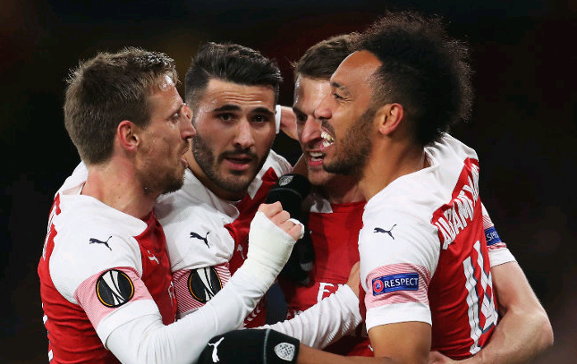  阿森纳连续三场零封，萨利巴获月最佳提名  